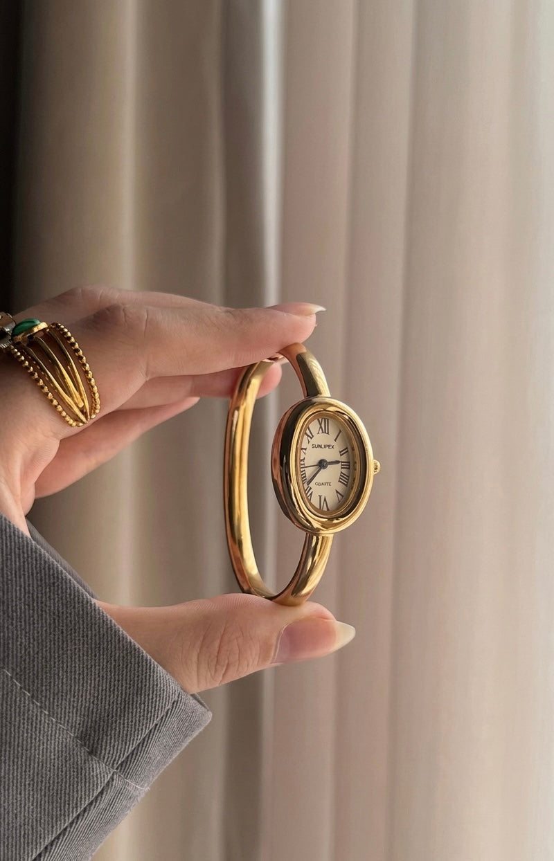 Aera watch