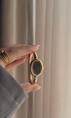 Aera watch