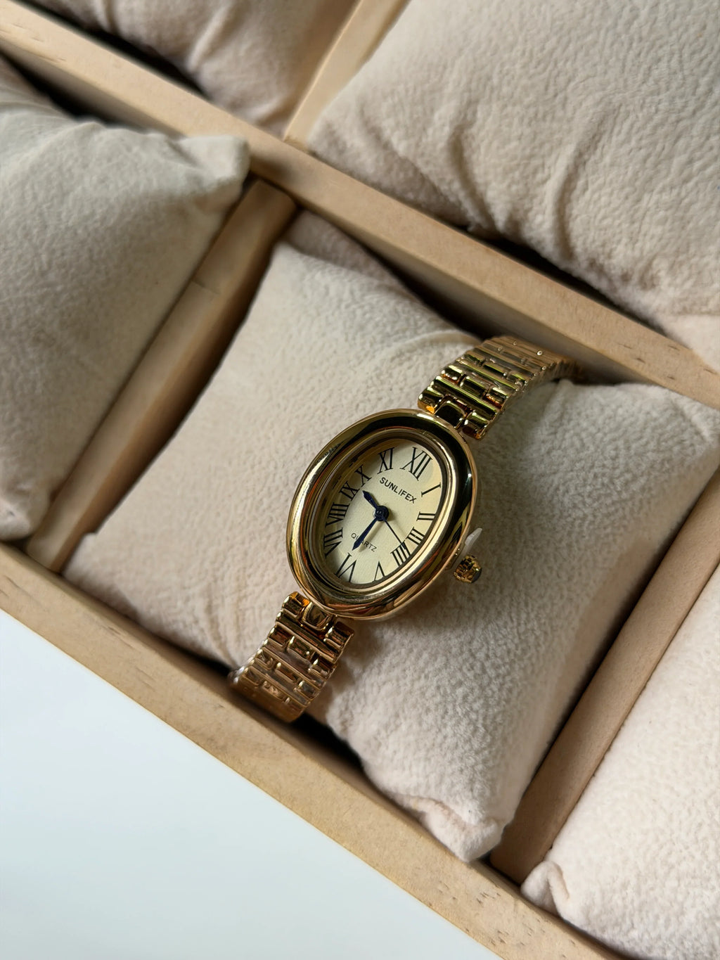 Aurex Luxe vintage watch stack